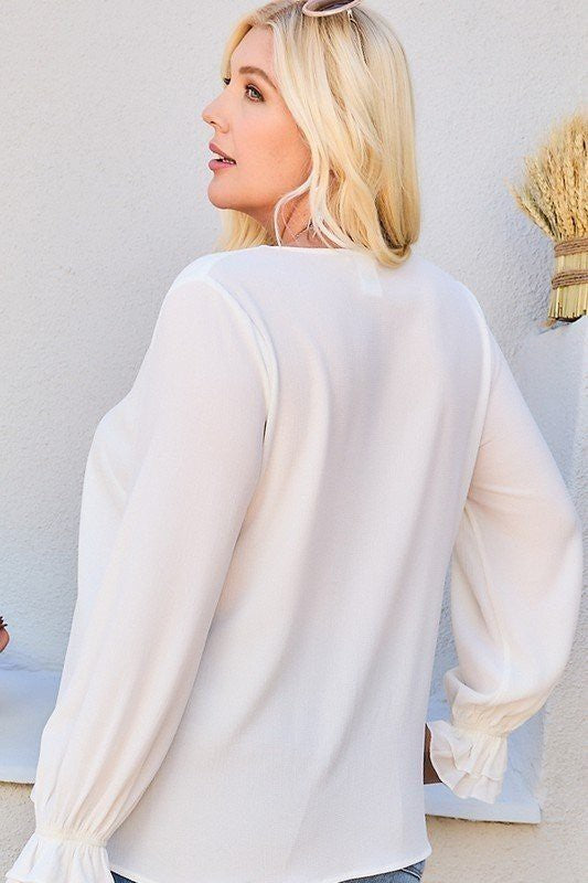 V NECK TOP - PLUS - WHITE