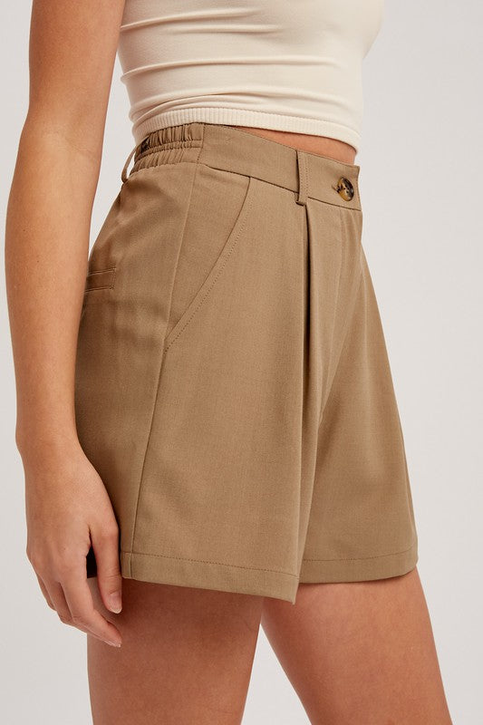 Front Pleat Detail Short