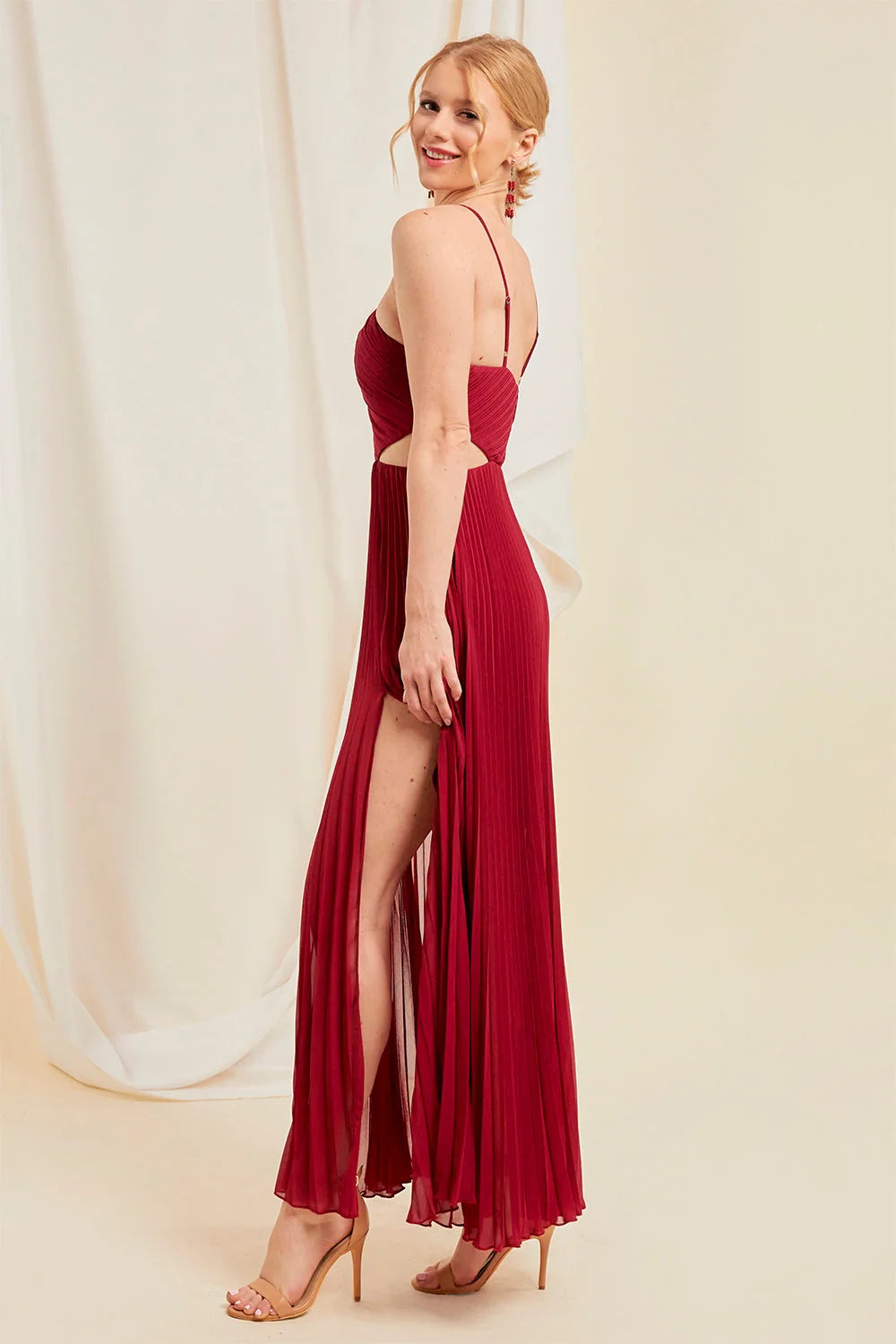 HALTER MAXI DRESS - WINE