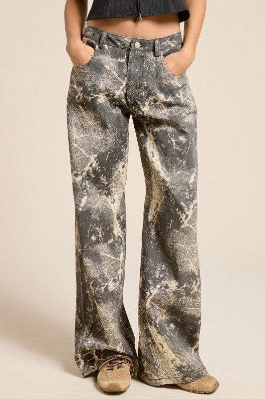 GRUNGE SPLATTER PRINT WIDE LEG DENIM PANTS
