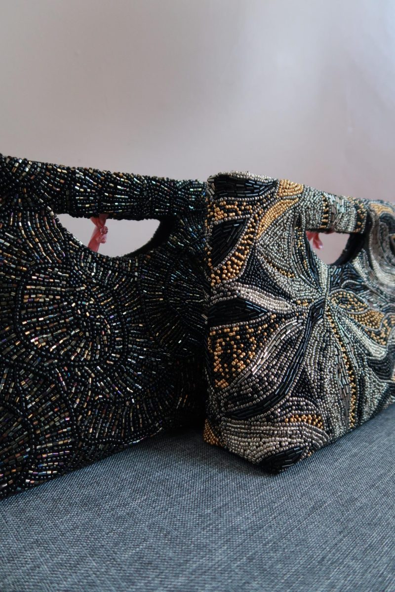 CUT OUT HANDLE BAG - BLACK