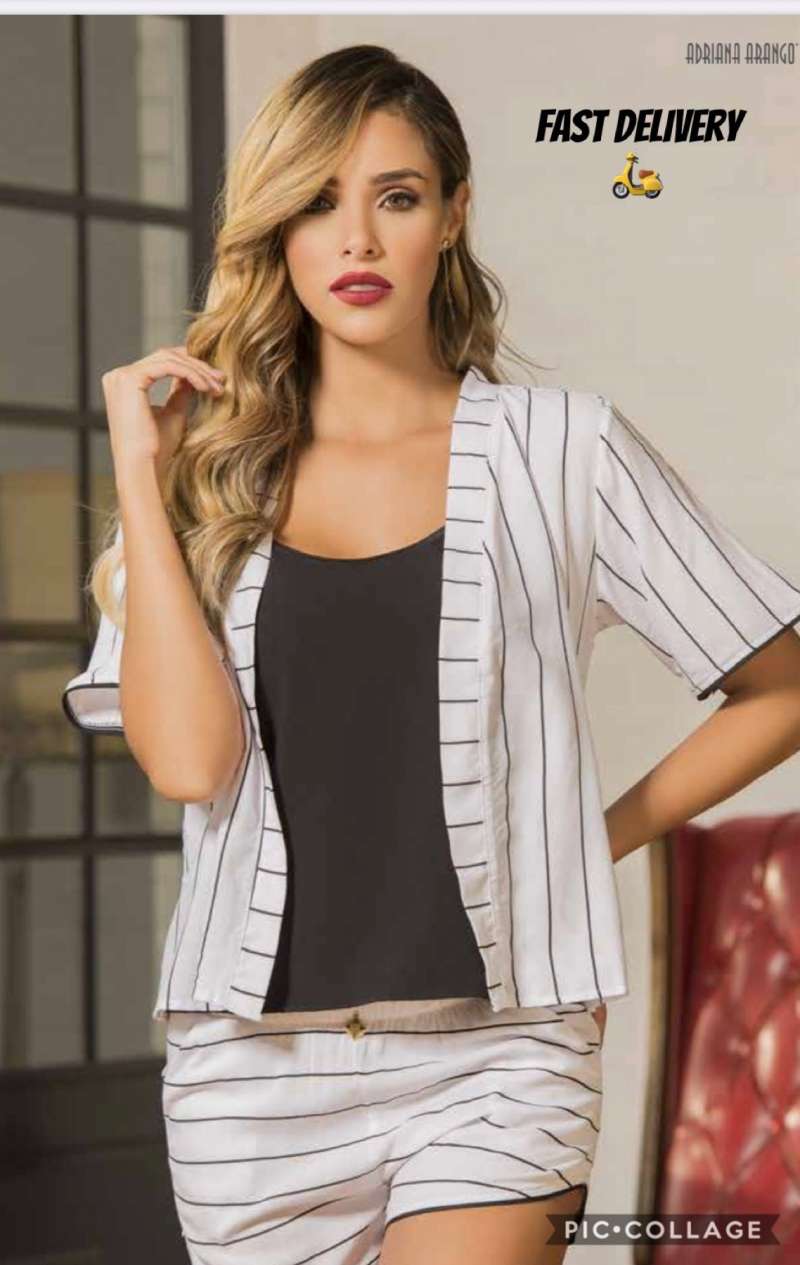 SET DE PJ DE SHORT DE 3 PIEZAS IVORY