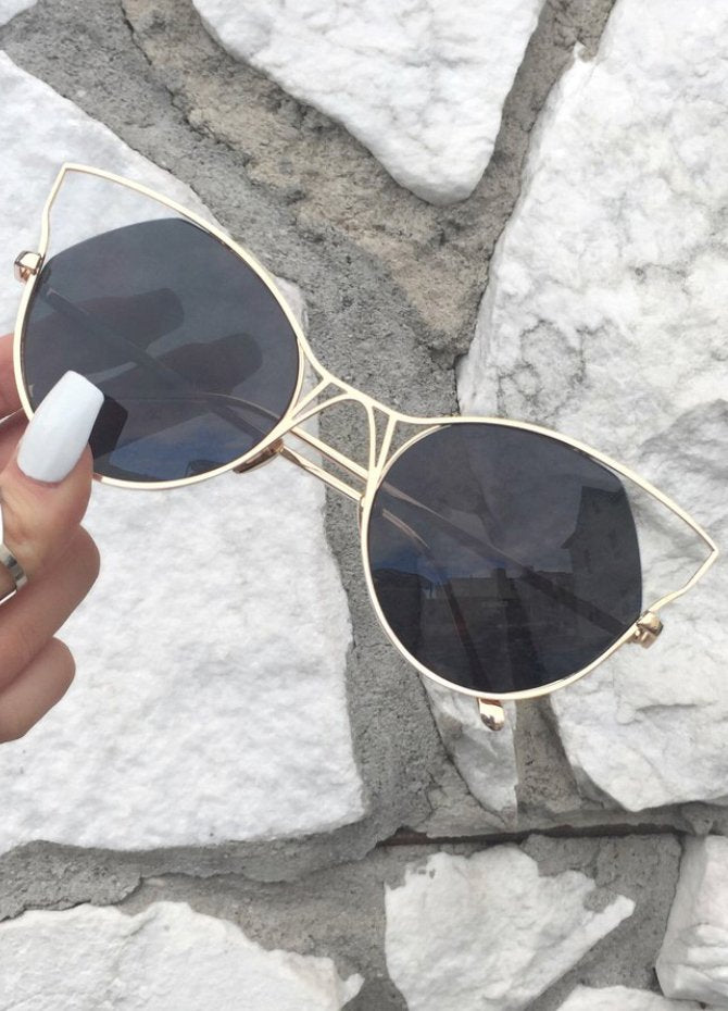 LENTES DE SOL TOPFOXX INDECENT CATEYE SUNNIES IN BLACK AND GOLD