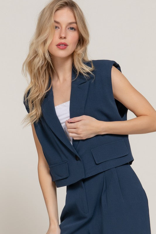 LAPEL COLLAR WITH SHOULDER PADS VEST